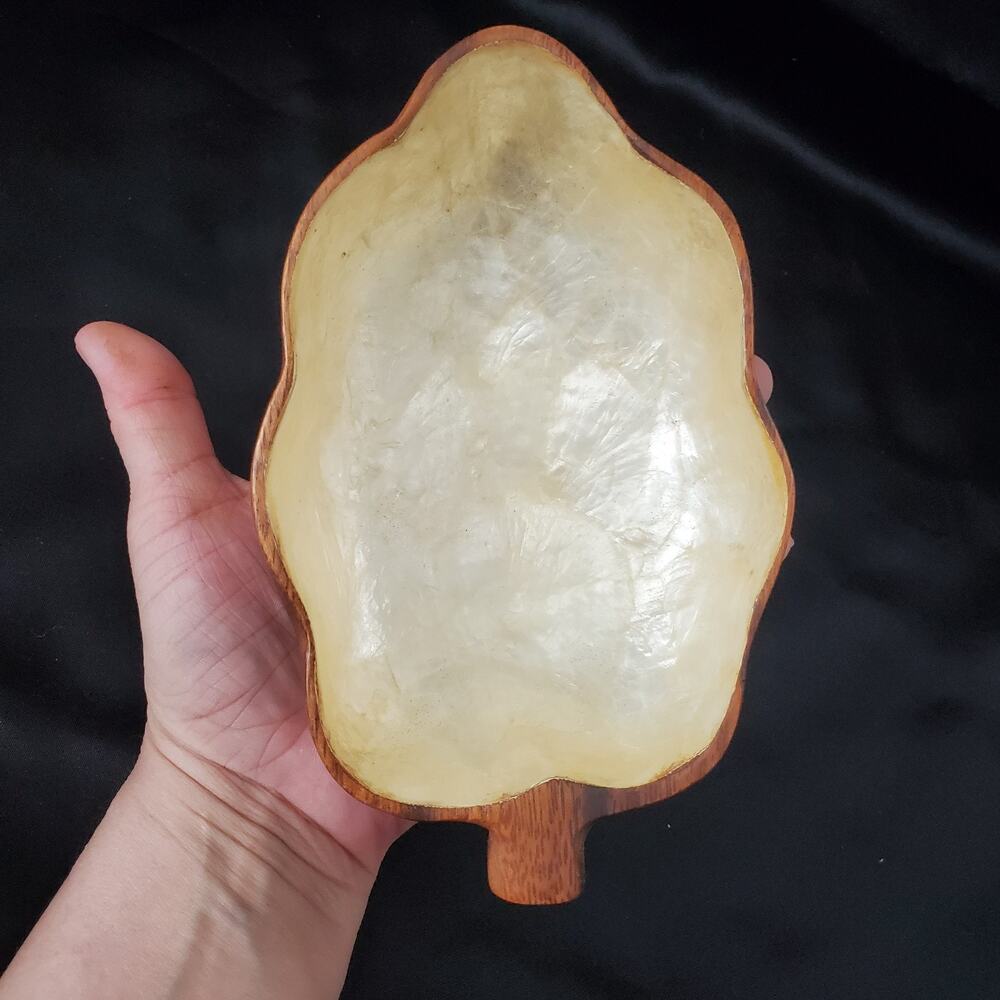 Vintage Monkey Pod Pear-Shaped Wood Bowl Capiz Shell Inlay Handcrafted Gorgeous - Picture 9 of 9